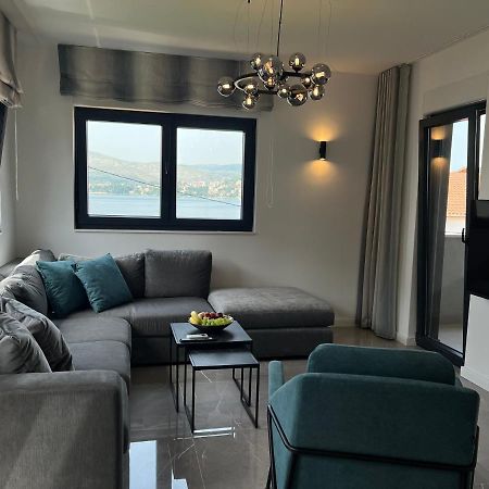 Beachfront House Olbia With Private Parking Trogir Extérieur photo