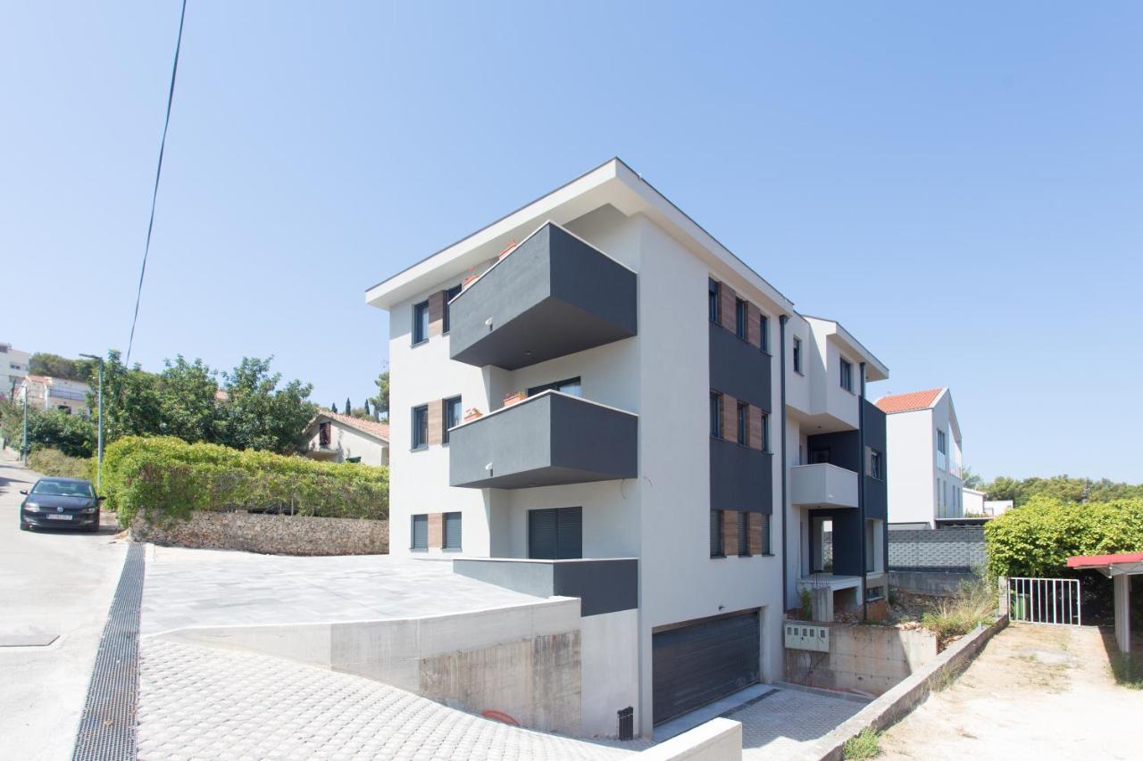 Beachfront House Olbia With Private Parking Trogir Extérieur photo