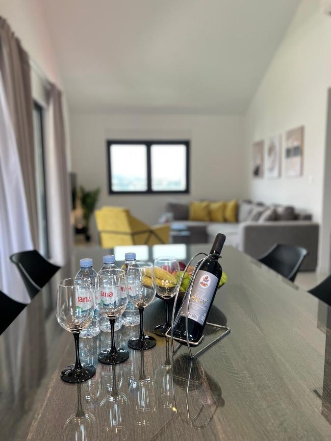 Beachfront House Olbia With Private Parking Trogir Extérieur photo