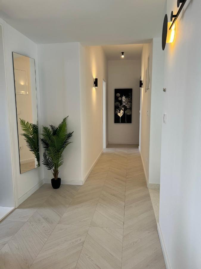 Beachfront House Olbia With Private Parking Trogir Extérieur photo