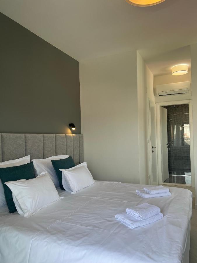 Beachfront House Olbia With Private Parking Trogir Extérieur photo
