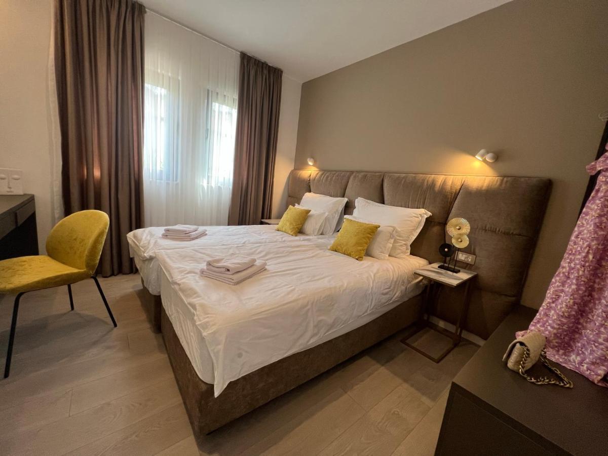 Beachfront House Olbia With Private Parking Trogir Extérieur photo
